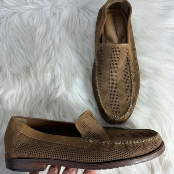 Tommy Bahama Felton Tan Perforated Leather Loafers Sz 8.5D - Picture 2 of 6